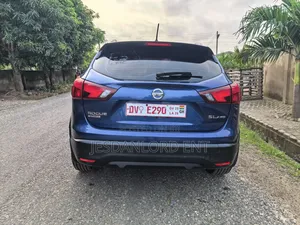 Nissan Rogue Sport 2018 Blue