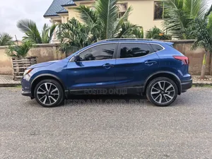 Nissan Rogue Sport 2018 Blue