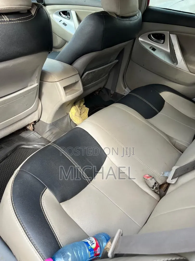 Toyota Camry 2010 Red