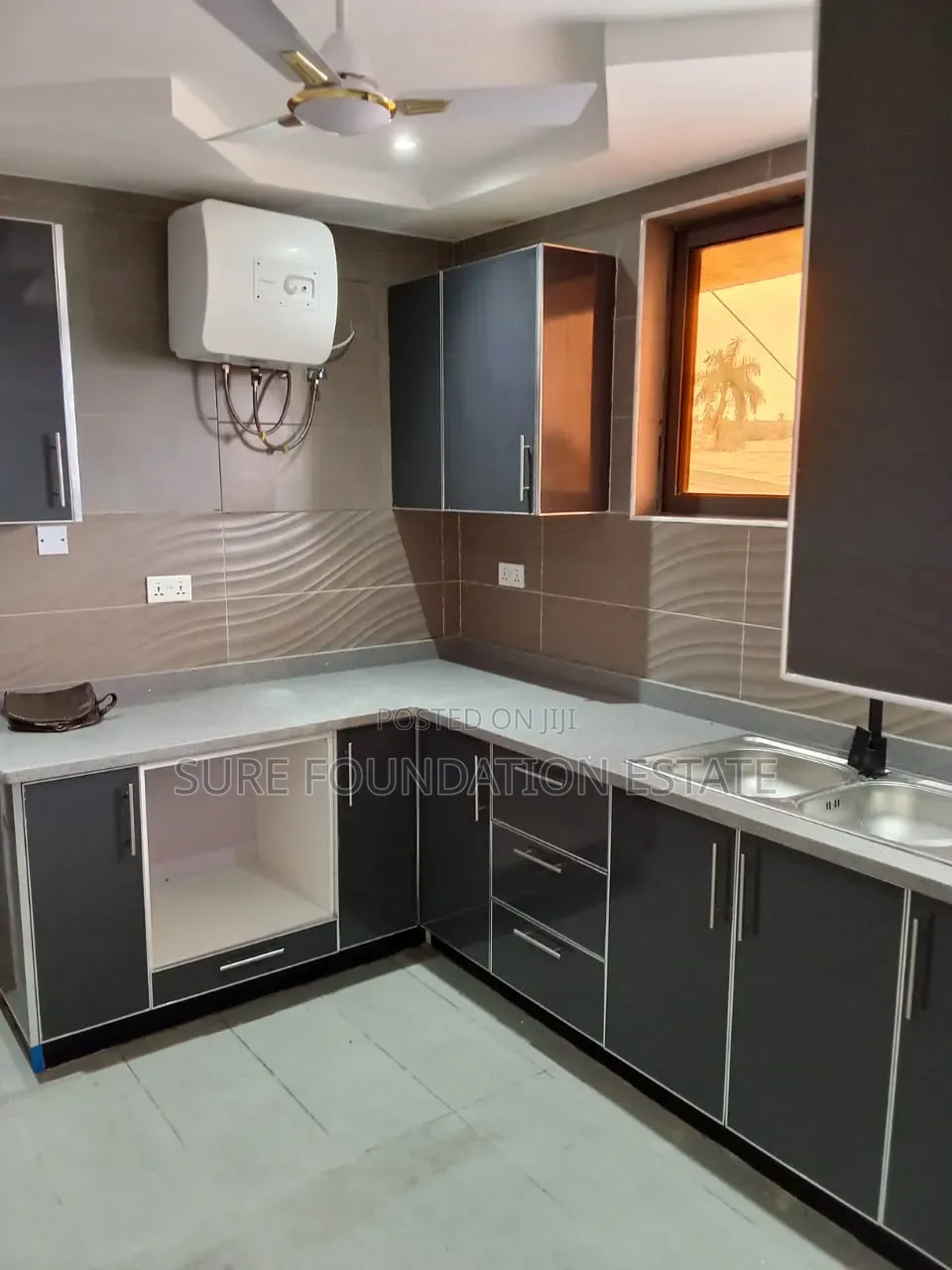 3bdrm Apartment in Dansoman for rent