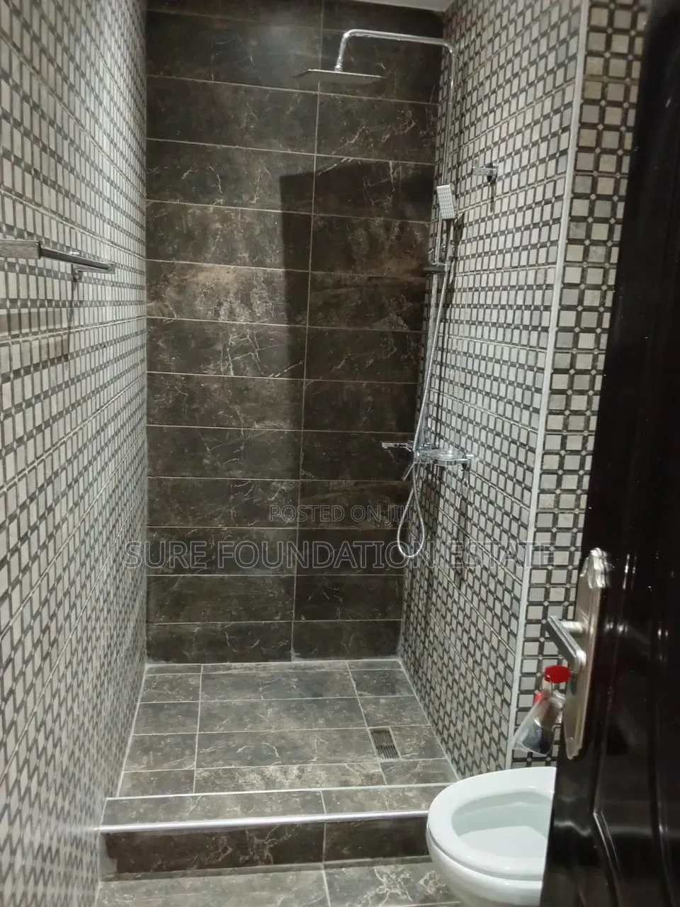 3bdrm Apartment in Dansoman for rent
