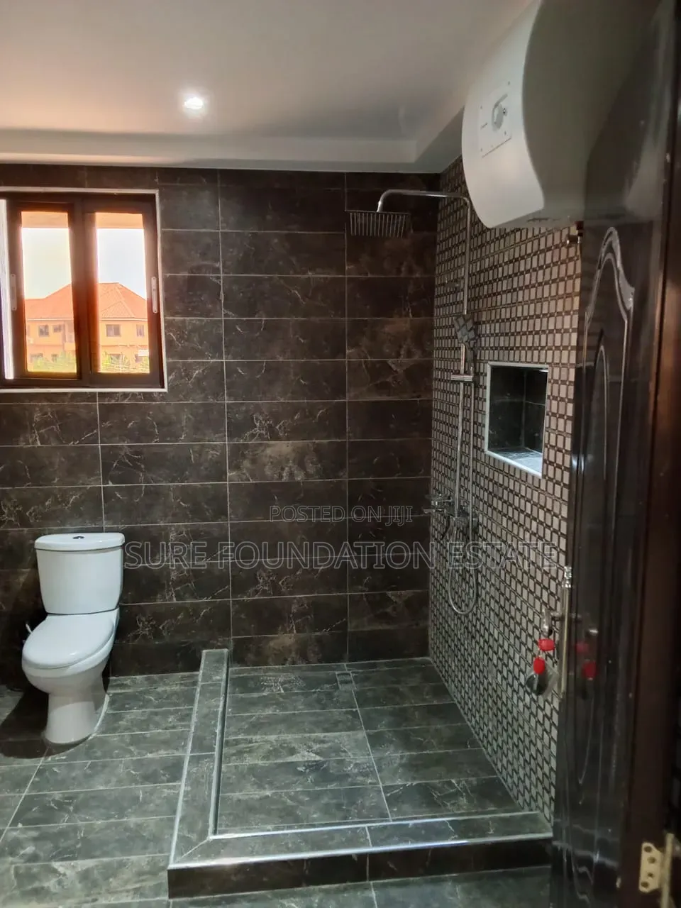 3bdrm Apartment in Dansoman for rent