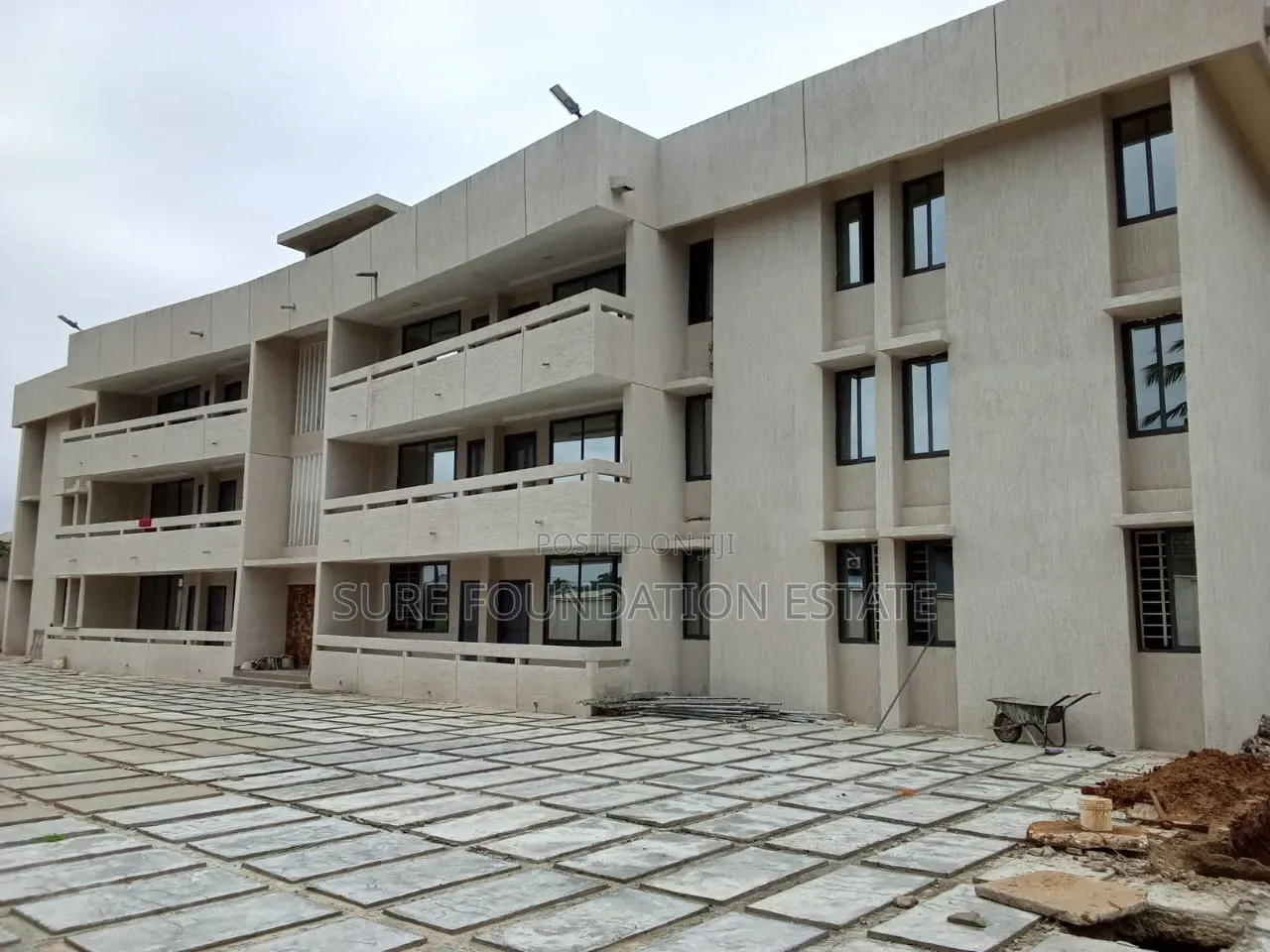 3bdrm Apartment in Dansoman for rent