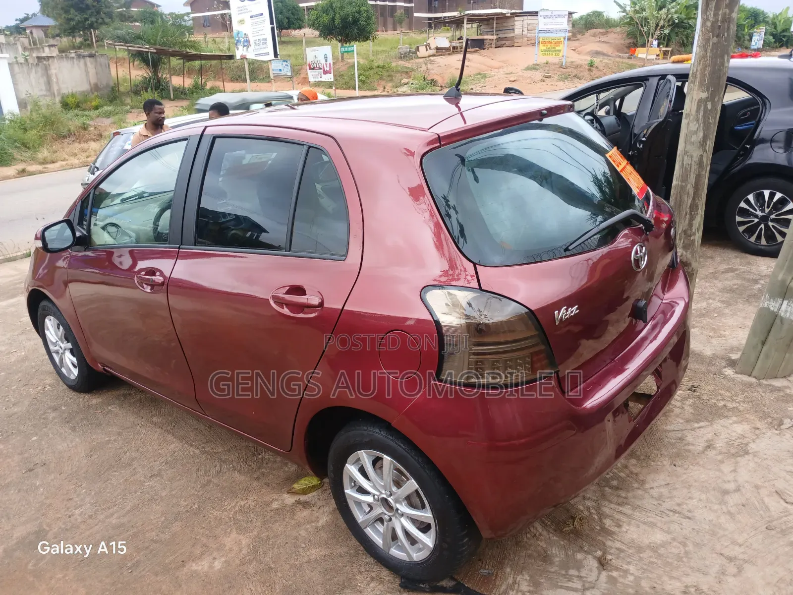 Toyota Vitz 2010 Red