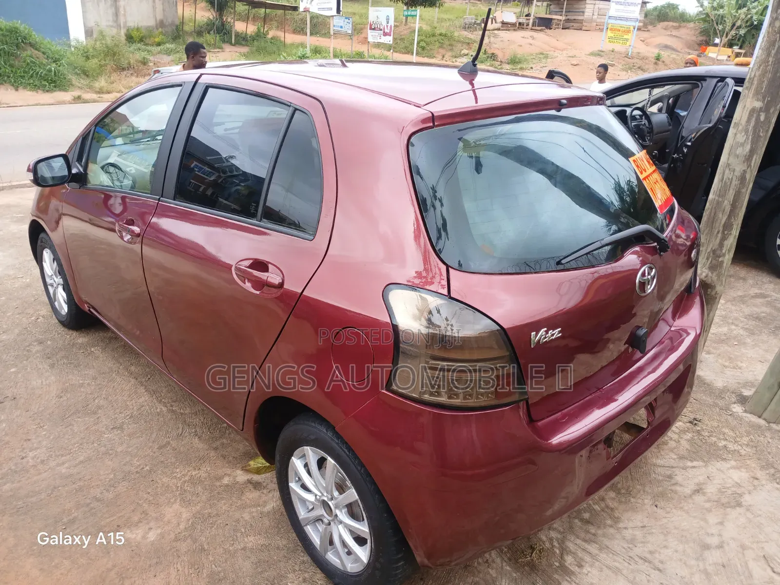 Toyota Vitz 2010 Red