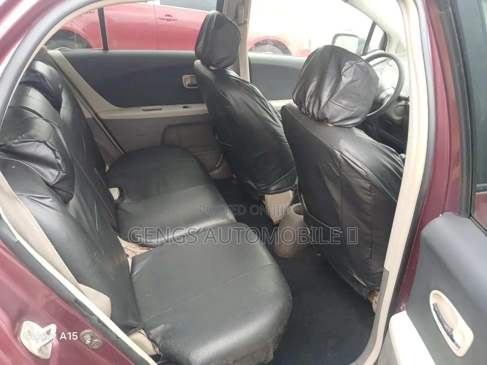 Toyota Vitz 2010 Red