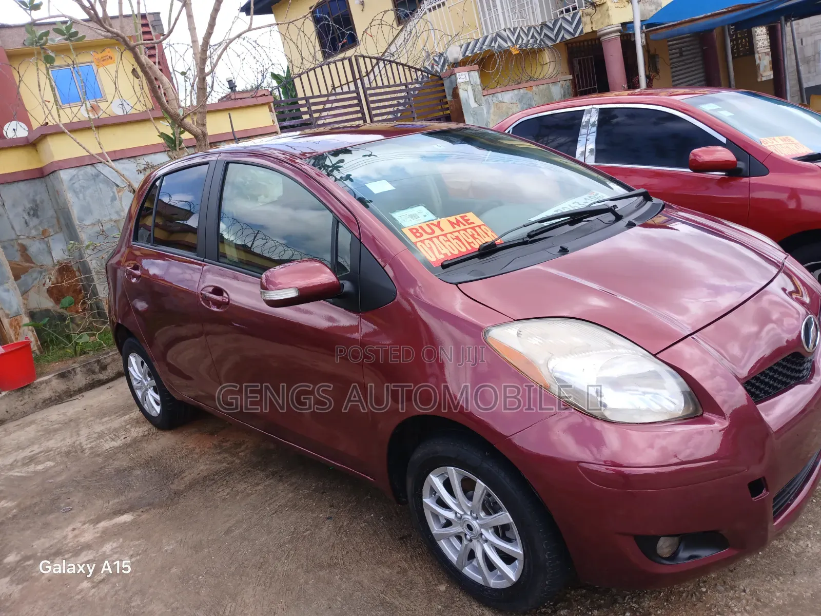 Toyota Vitz 2010 Red