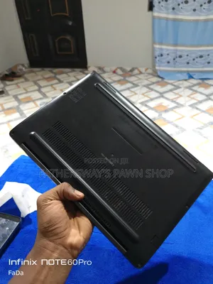 Laptop Dell Latitude 7390 8GB Intel Core i7 SSD 256GB