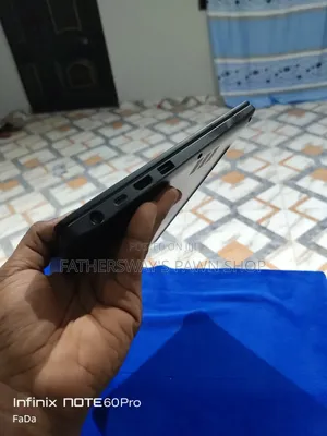 Laptop Dell Latitude 7390 8GB Intel Core i7 SSD 256GB