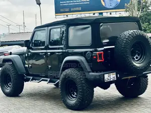 Jeep Cherokee 2018 Black