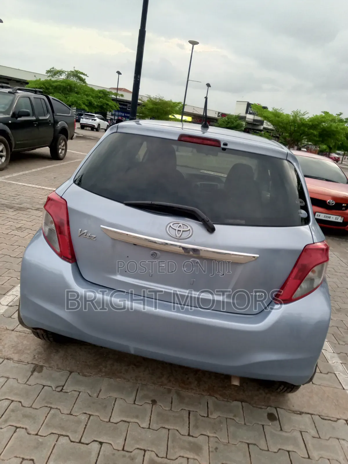 Toyota Vitz 2012 Blue