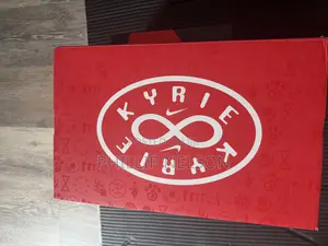 Kyrie Infinity Basketball Sneakers