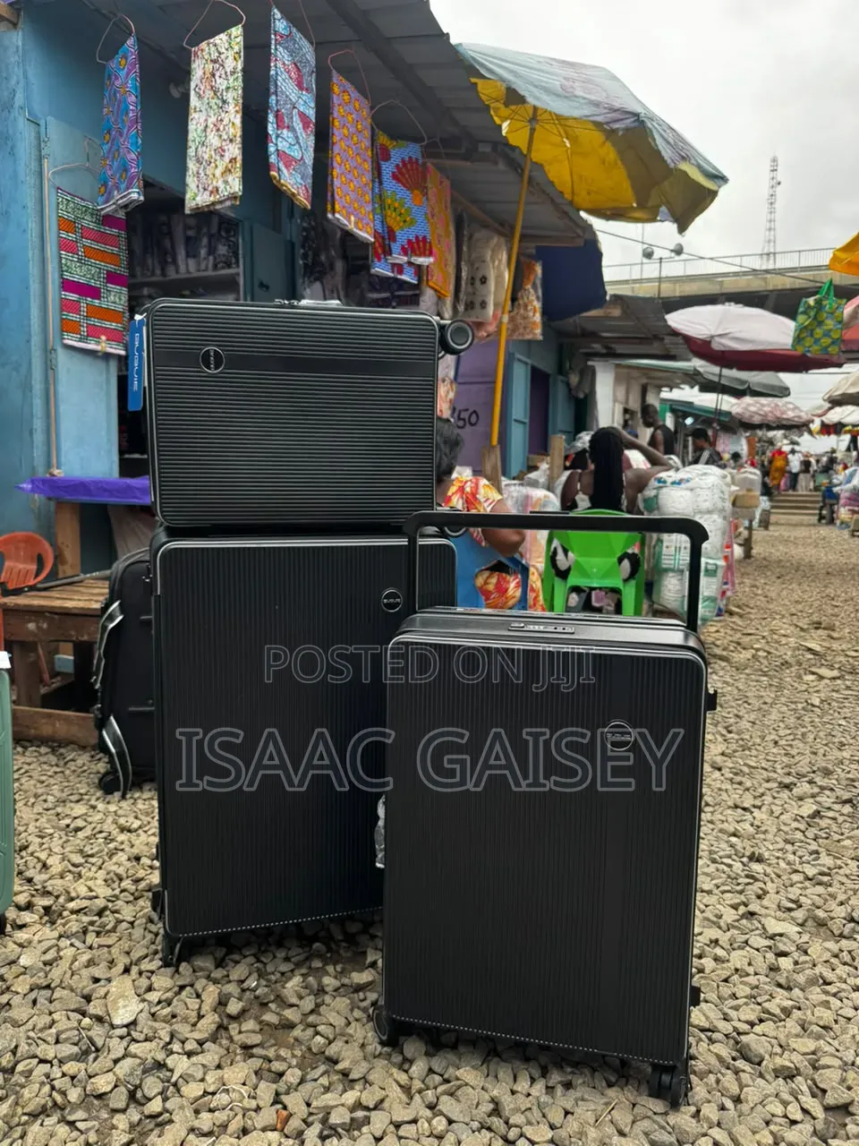 Premium Quality Executive Anticrake Luggages With Cup Holder