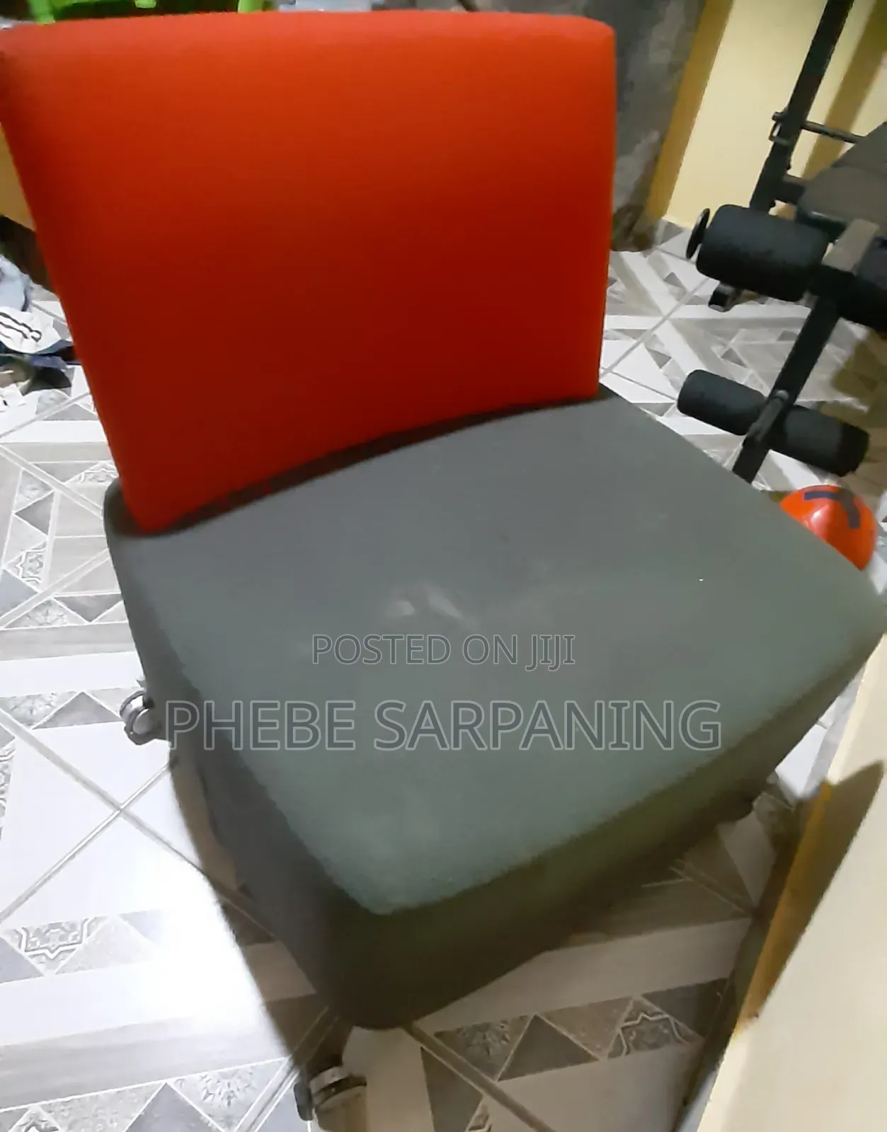 Single Chair