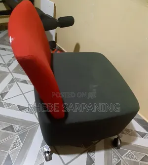 Single Chair