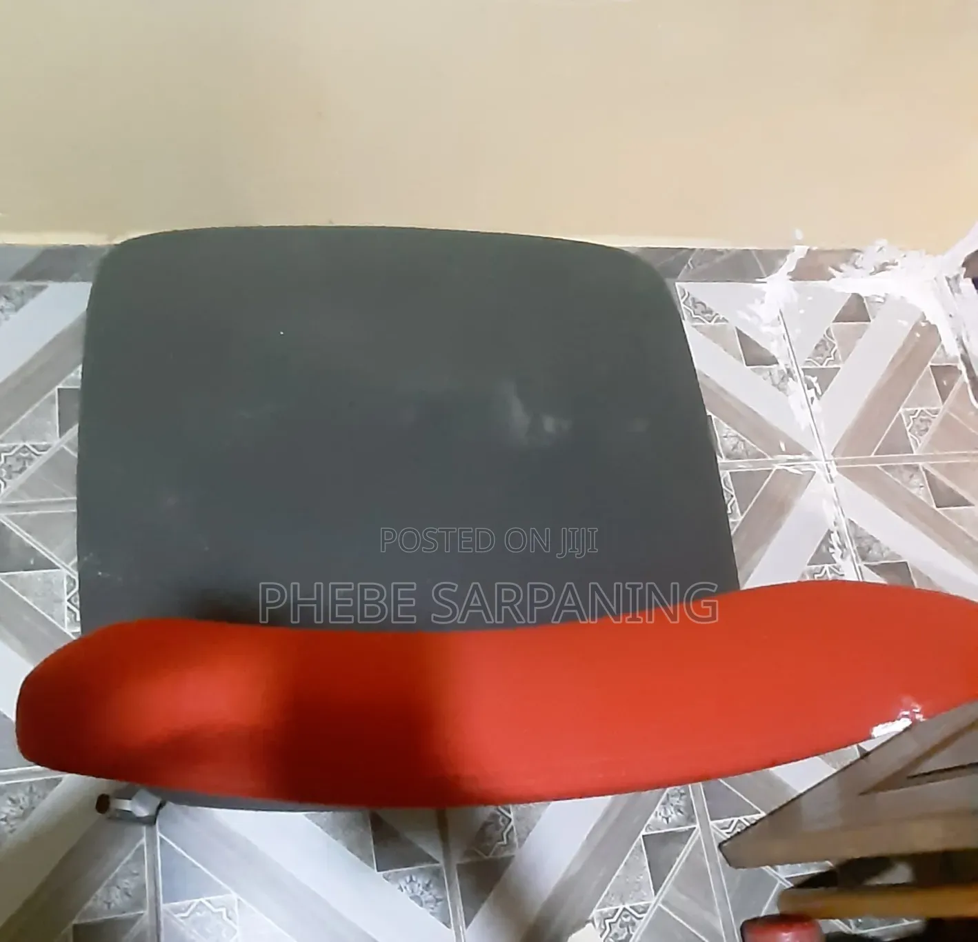 Single Chair
