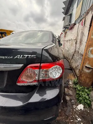 Toyota Corolla Altis 2017 Black