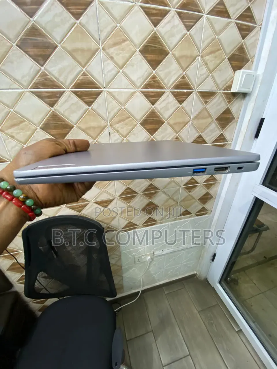 New Laptop Lenovo IdeaPad 330S 8GB Intel Celeron SSD 72GB