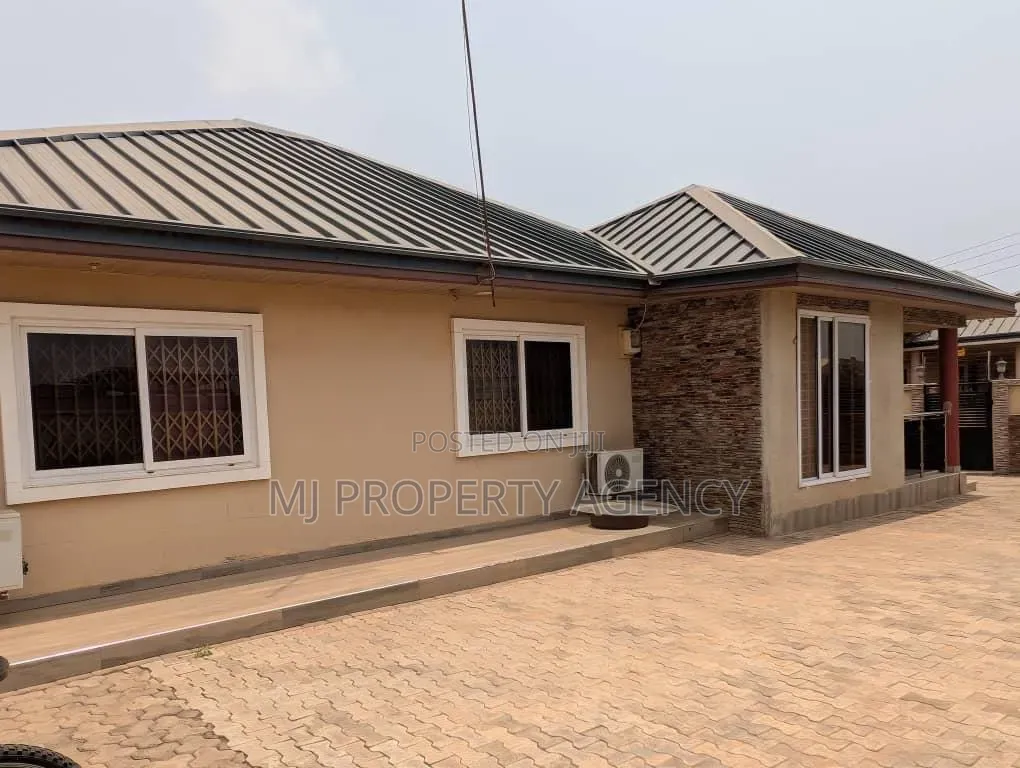 3bdrm House in Noble Estate, Prampram for sale