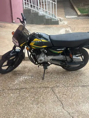 Bajaj Boxer 150 UG 2024