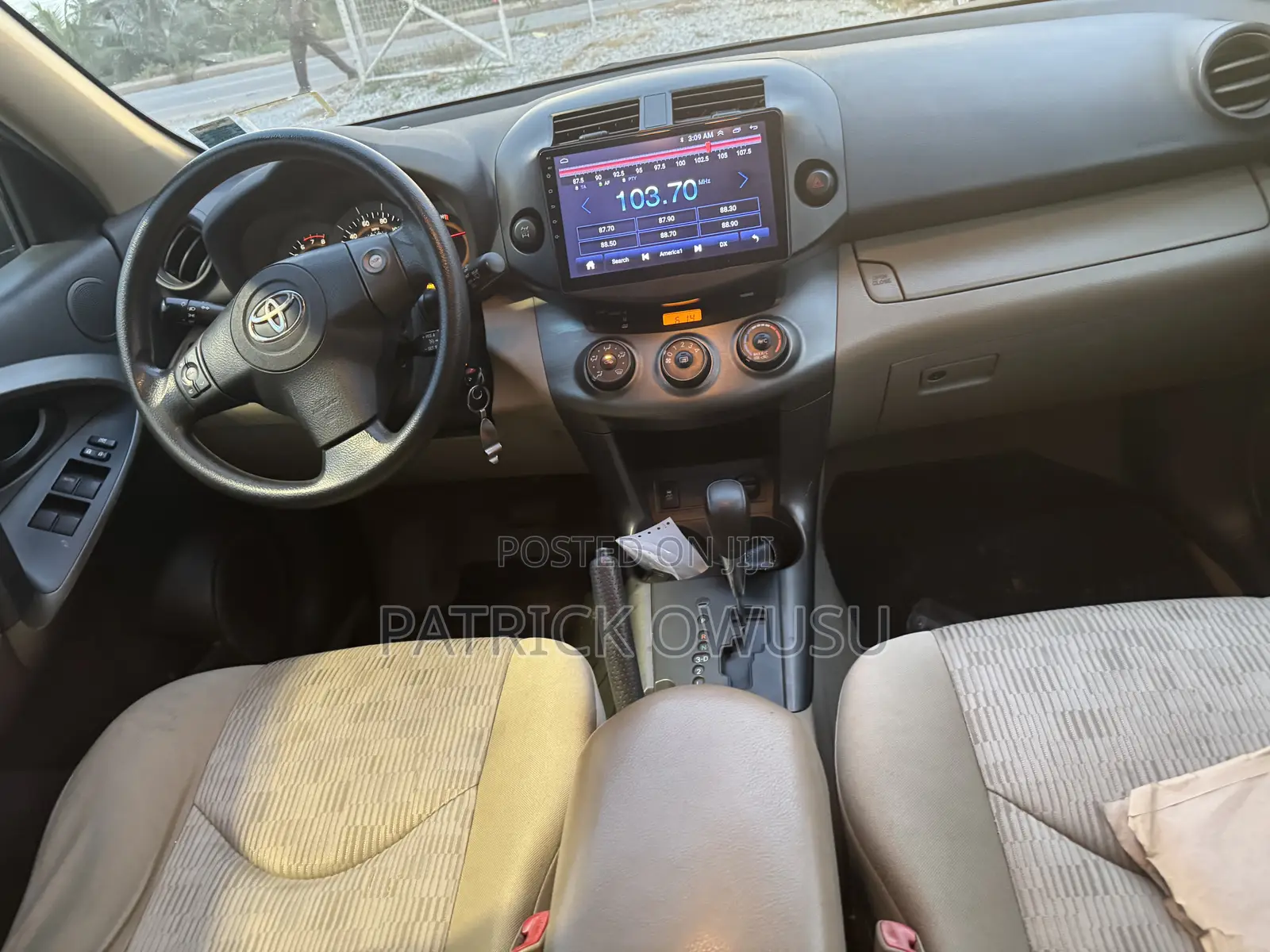 Toyota RAV4 2010 Gray