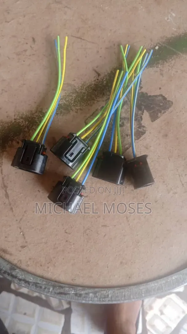 Toyota Alternator Socket 3 Pin Flat