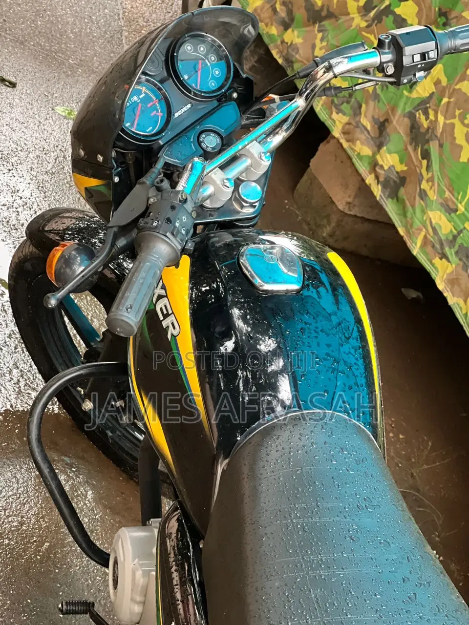 Bajaj Boxer 150 UG 2024