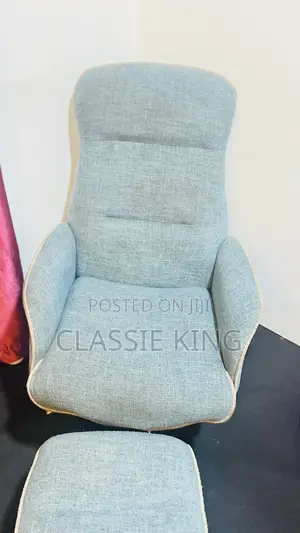 Rotating Chair and Leg Rest