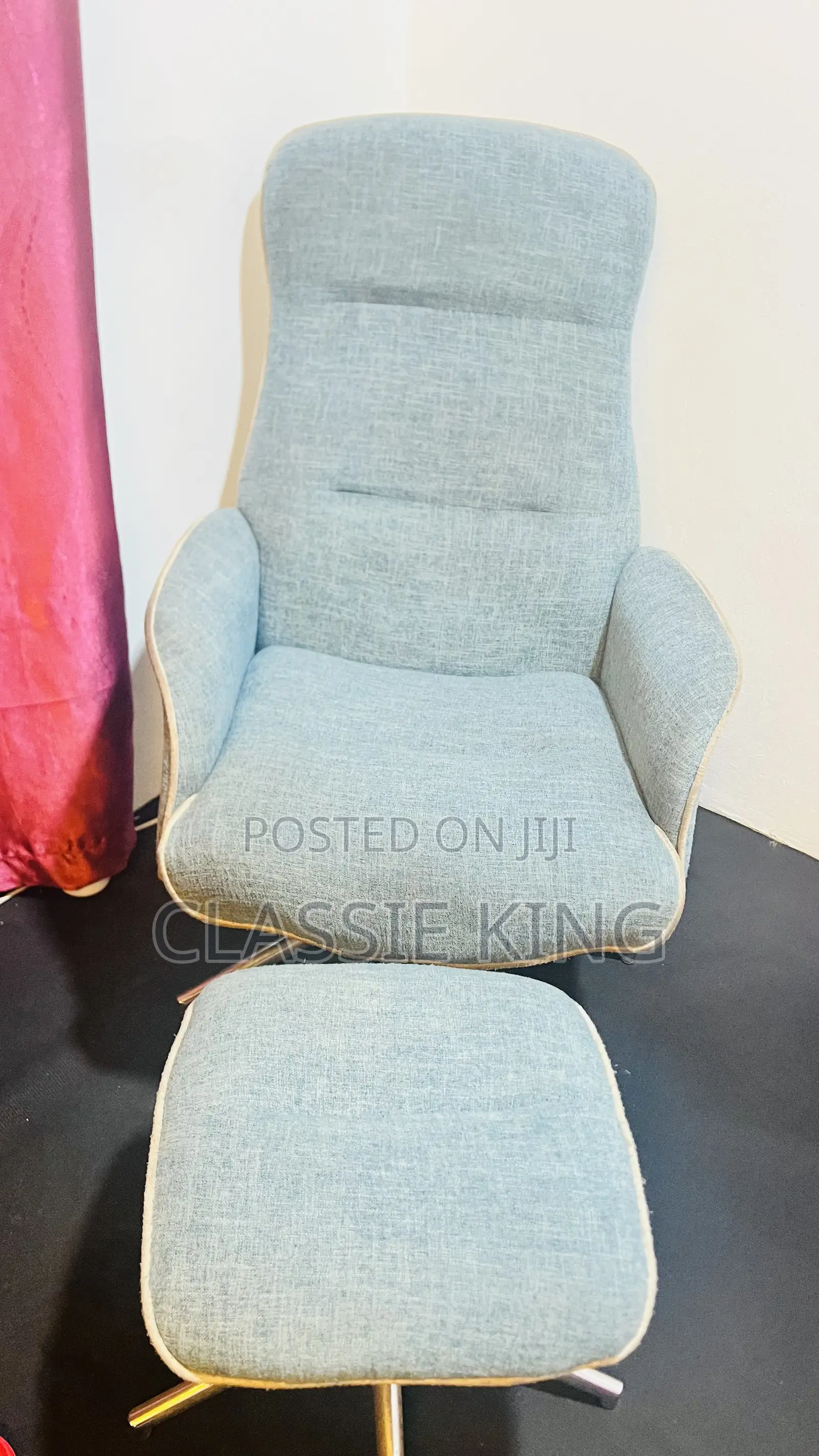 Rotating Chair and Leg Rest