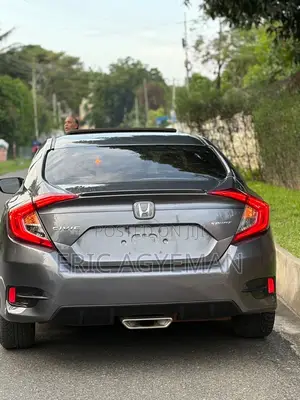 Honda Civic 2019 Gray