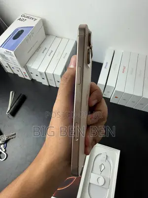 Apple iPhone 16 Pro Max 256 GB Gold