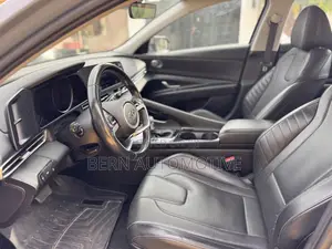 Hyundai Elantra Limited 2021
