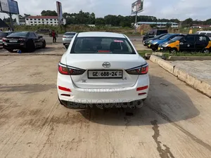 Toyota Yaris 2015 White