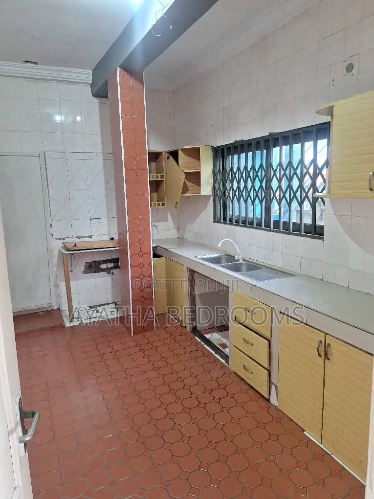 2bdrm Apartment in Tsuibleoo, Teshie for rent
