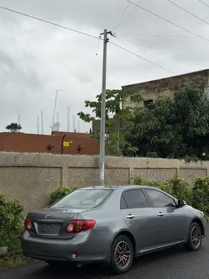 Toyota Corolla 2010 Silver
