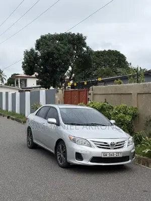 Toyota Corolla 2013 Silver