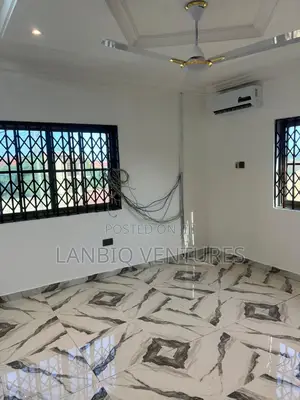 4bdrm House in Ashomang Estate for sale