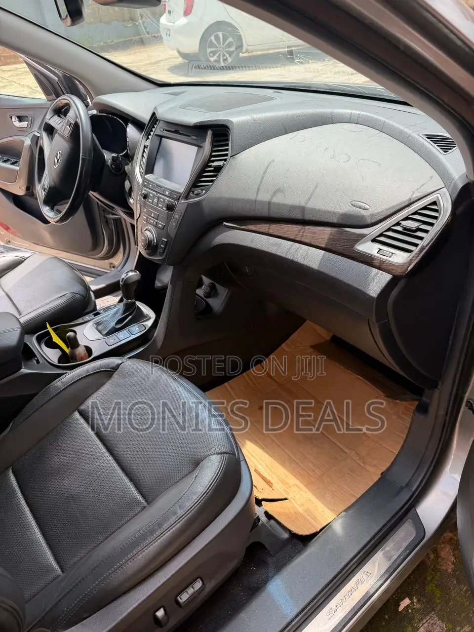 Hyundai Santa Fe SE AWD 2017 Brown