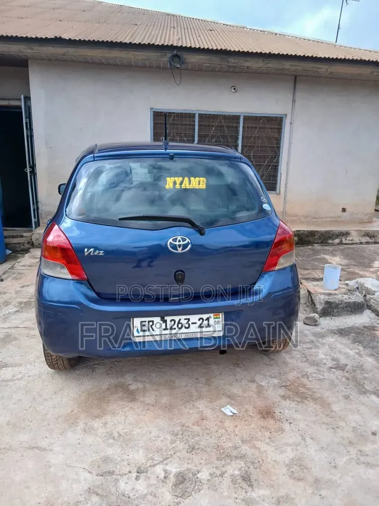 Toyota Vitz 1.3 AWD 3dr 2010 Blue