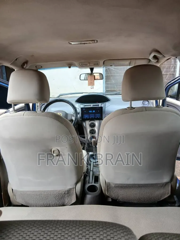 Toyota Vitz 1.3 AWD 3dr 2010 Blue