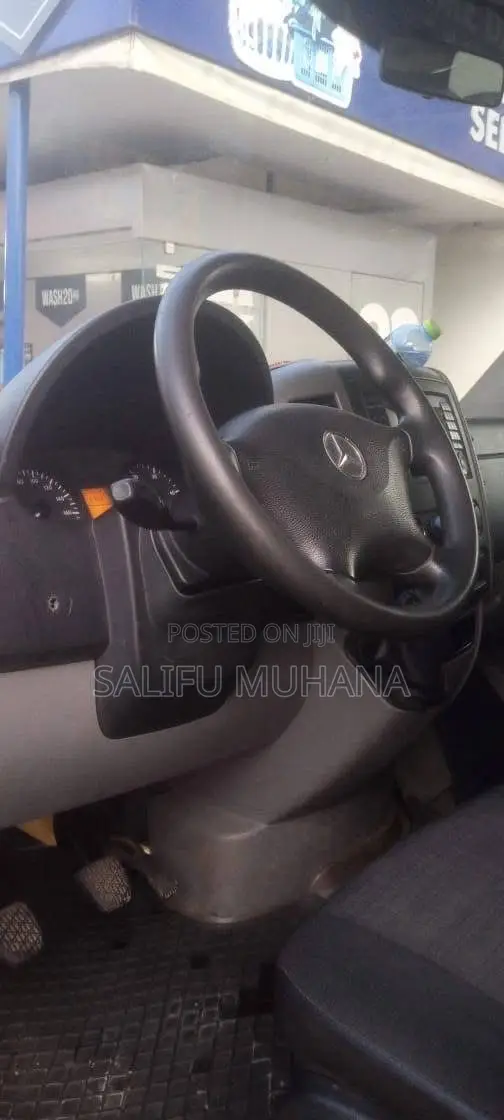 Mercedes-Benz Sprinter 2014 Yellow