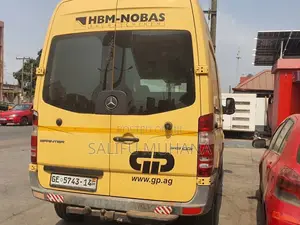 Mercedes-Benz Sprinter 2014 Yellow