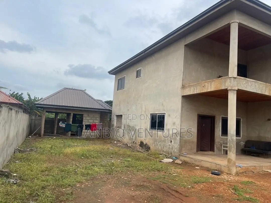 5bdrm House in Haatso for sale