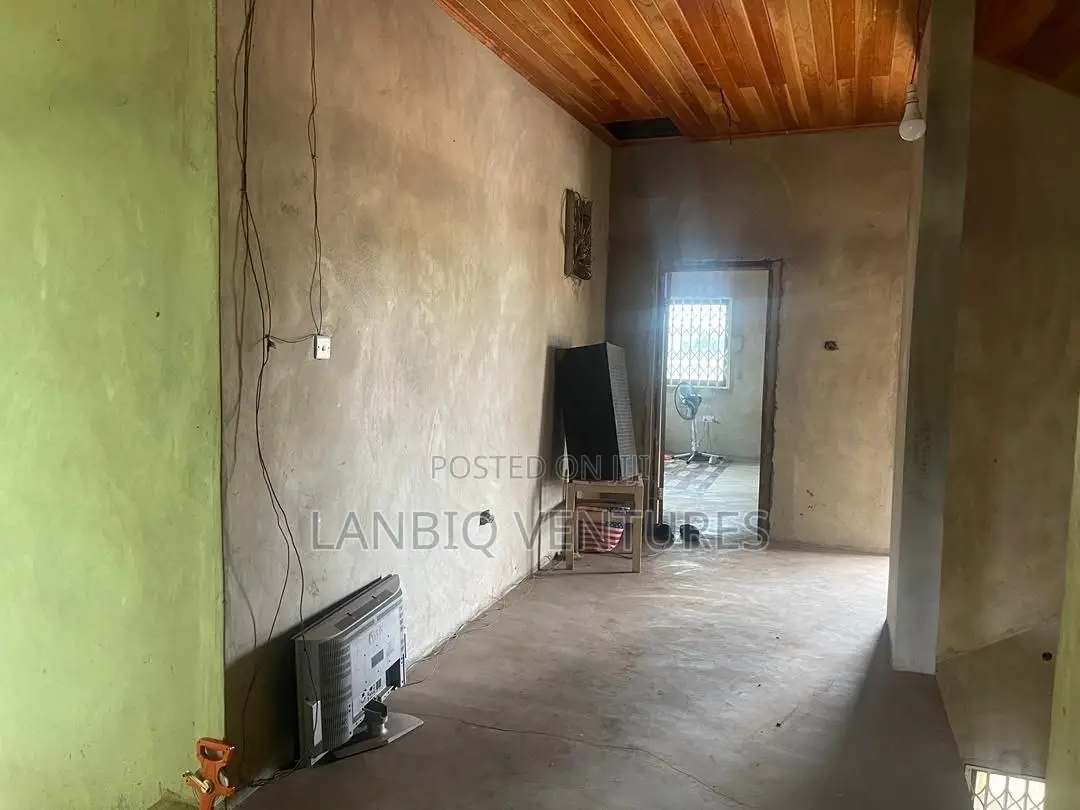 5bdrm House in Haatso for sale