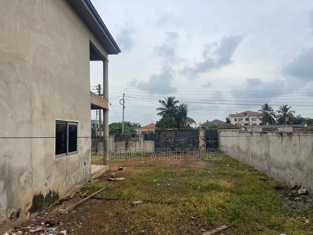 5bdrm House in Haatso for sale