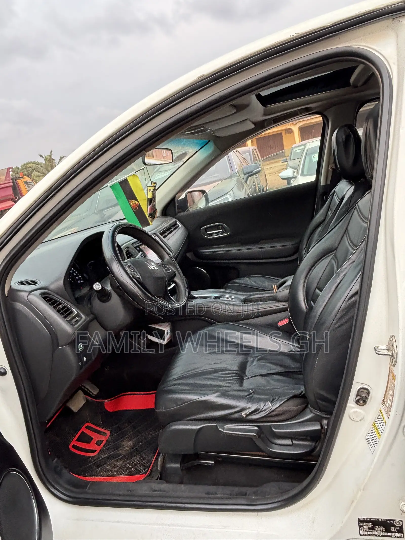 Honda HR-V EX-L w/Navigation AWD 2017 White