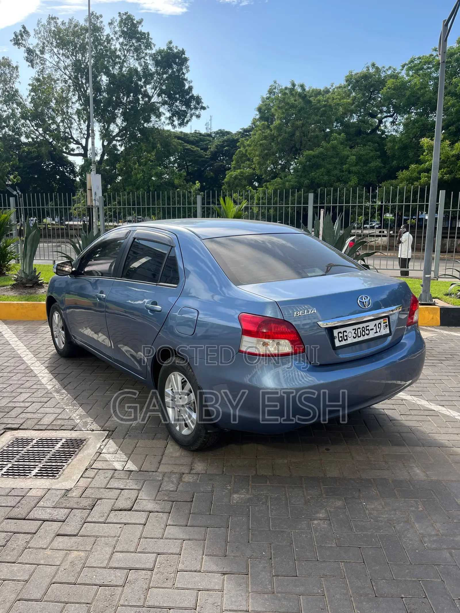 Toyota Belta 2010 Blue