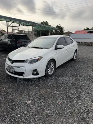Toyota Corolla 2015 White
