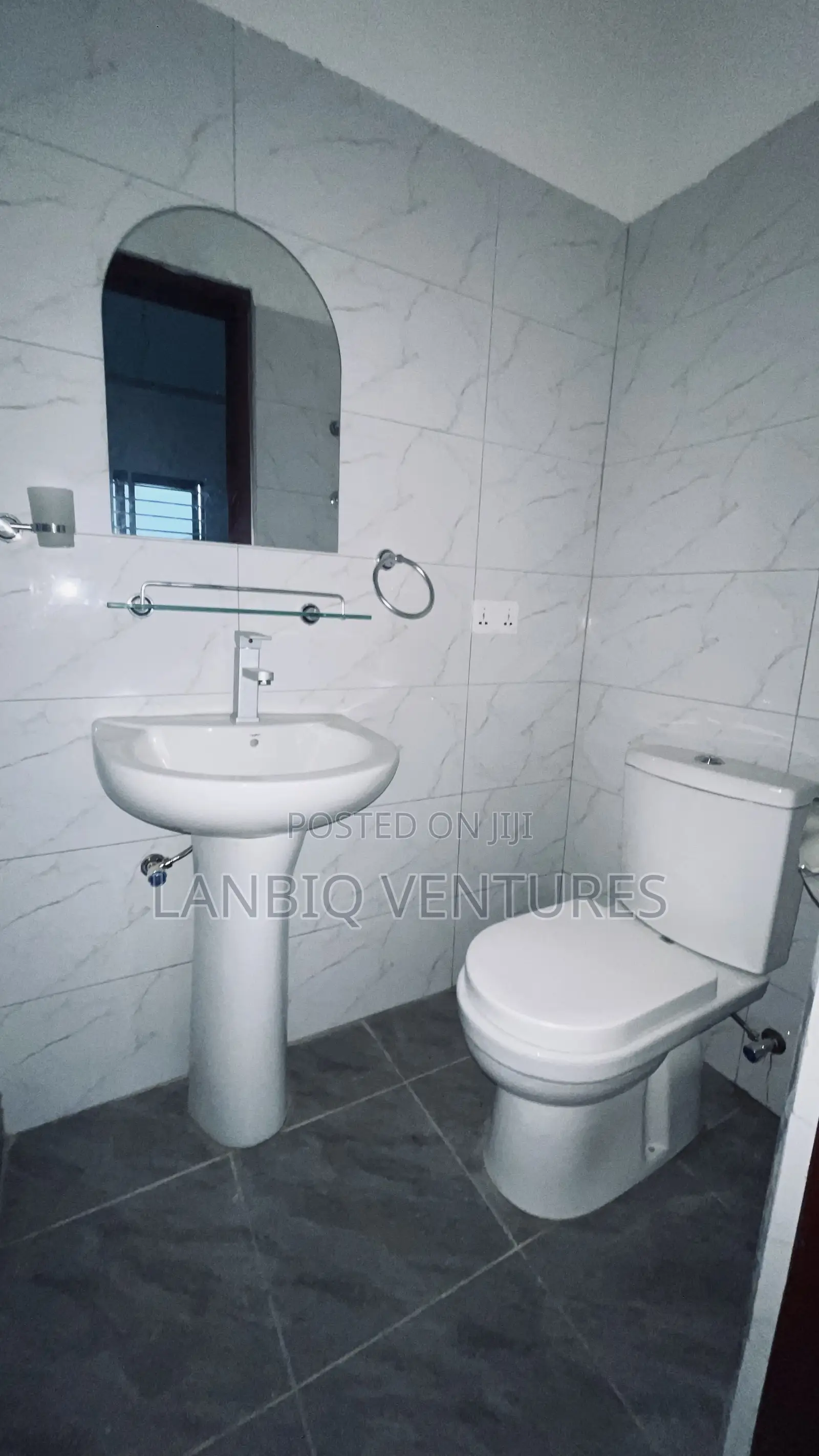3bdrm House in Oyarifa for sale