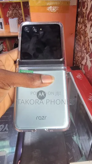 New Motorola Razr 50 Ultra 512 GB Black